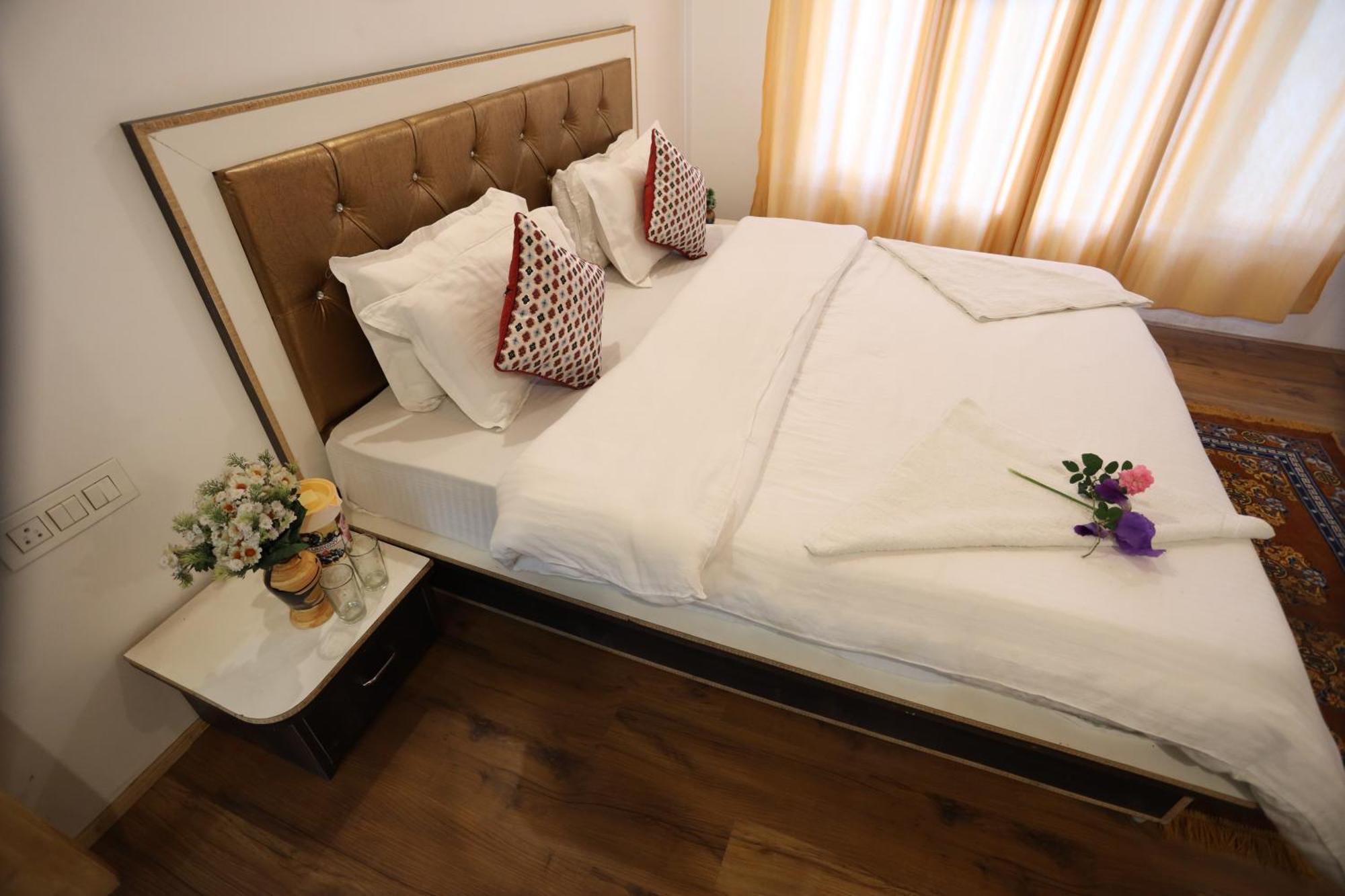 Odbar Guest House Best Guest House At Leh Ladakh Exterior foto